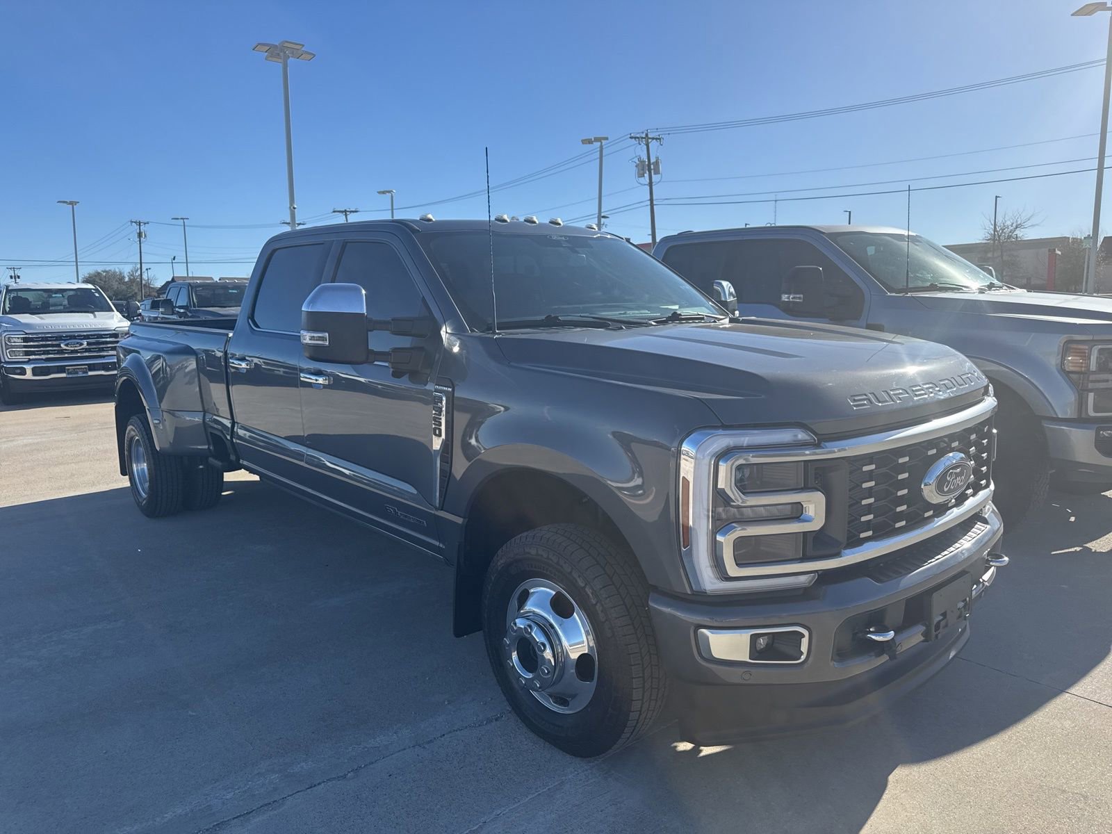 Certified 2024 Ford F350 Platinum image 3