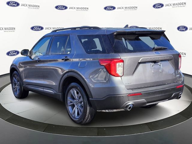 Certified 2023 Ford Explorer XLT w/ Equipment Group 202A image 5