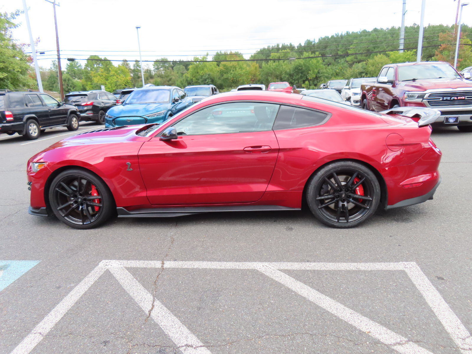 Certified 2022 Ford Mustang Shelby GT500 w/ Technology Package RWD image 8