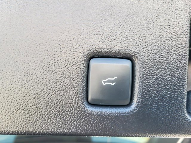 Certified 2025 Ford Escape ST-Line w/ Tech Pack #1 AWD/4WD image 27