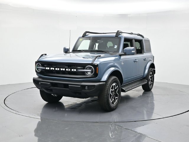 Certified 2025 Ford Bronco Outer Banks AWD/4WD image 5