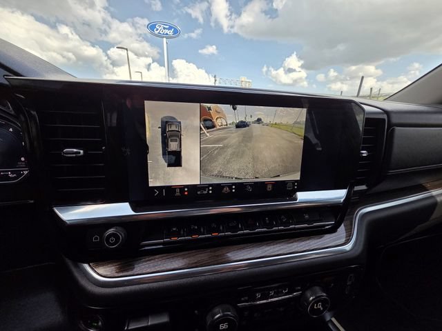 Used 2025 Chevrolet Silverado 1500 LT Trail Boss w/ LT Trail Boss Premium Package AWD/4WD image 14