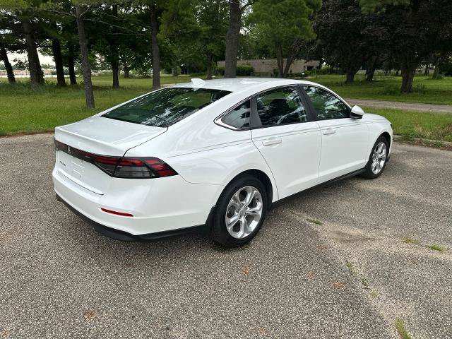 Used 2023 Honda Accord LX image 9