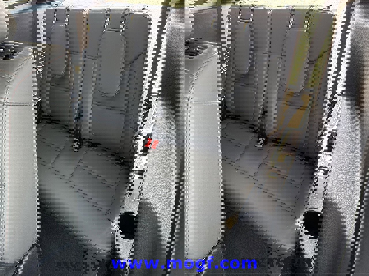 Certified 2025 Ford Explorer Active w/ Active Comfort Package image 26