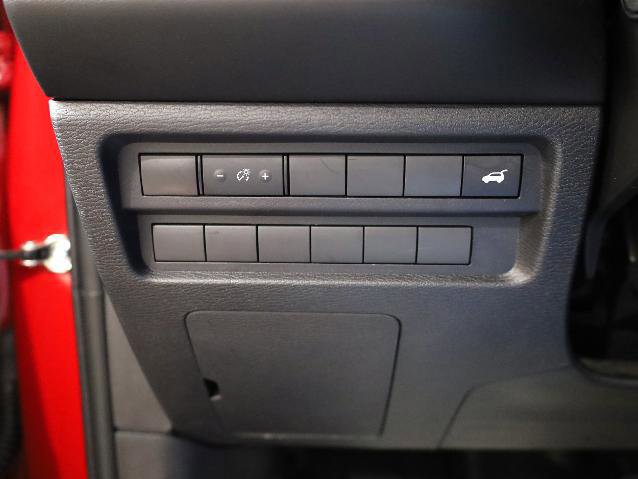 Used 2023 Mitsubishi Outlander SE image 23