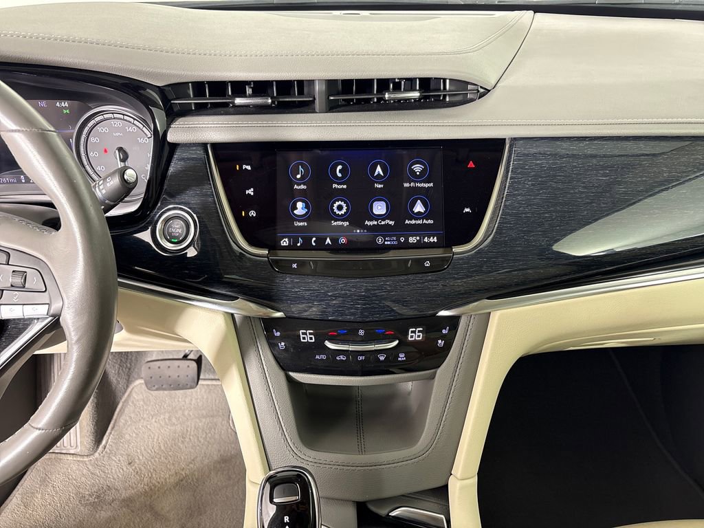Used 2024 Cadillac XT6 Premium Luxury w/ Technology Package FWD image 29