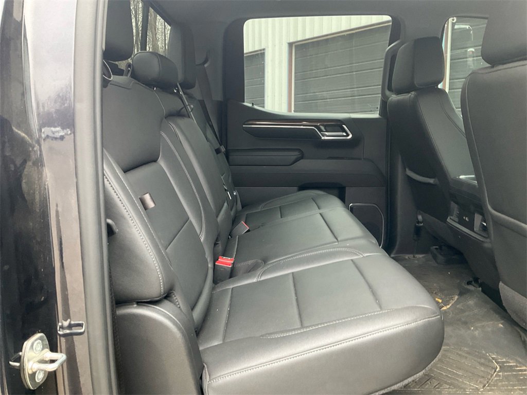 Used 2024 Chevrolet Silverado 1500 LT Trail Boss w/ Convenience Package II image 13