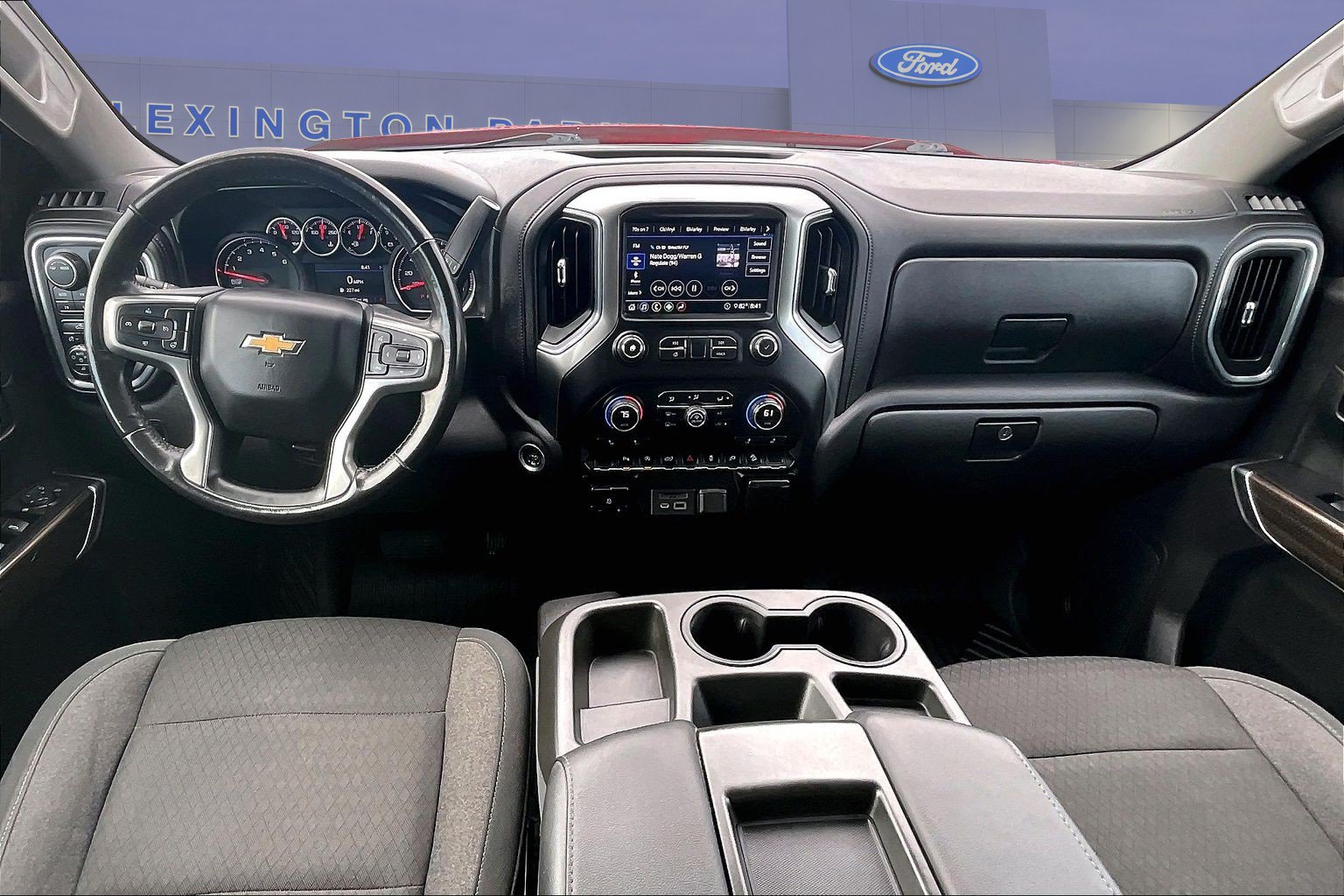Used 2020 Chevrolet Silverado 1500 LT w/ All-Star Edition AWD/4WD image 8