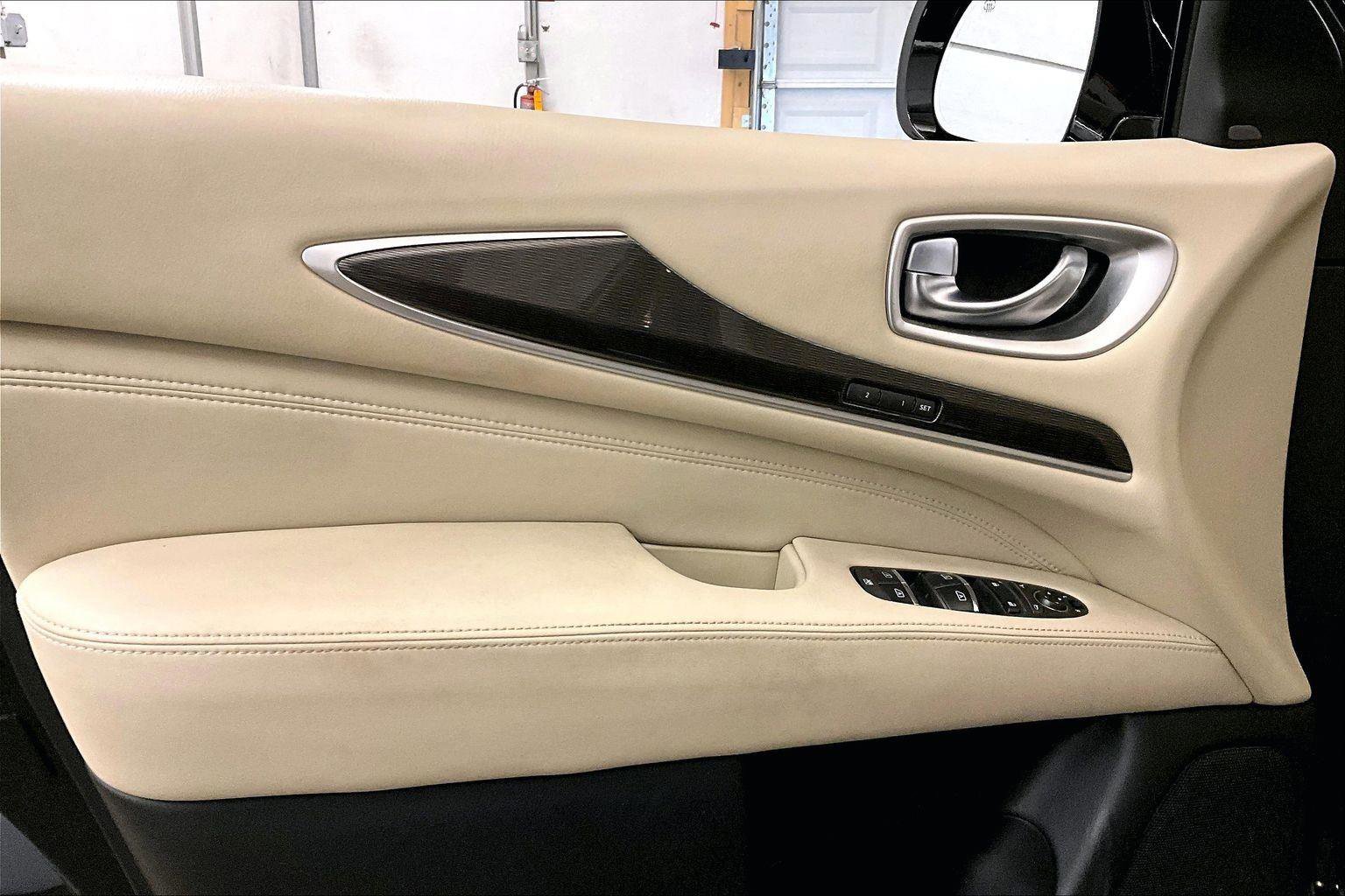 Used 2019 INFINITI QX60 Luxe w/ Essential Package image 22