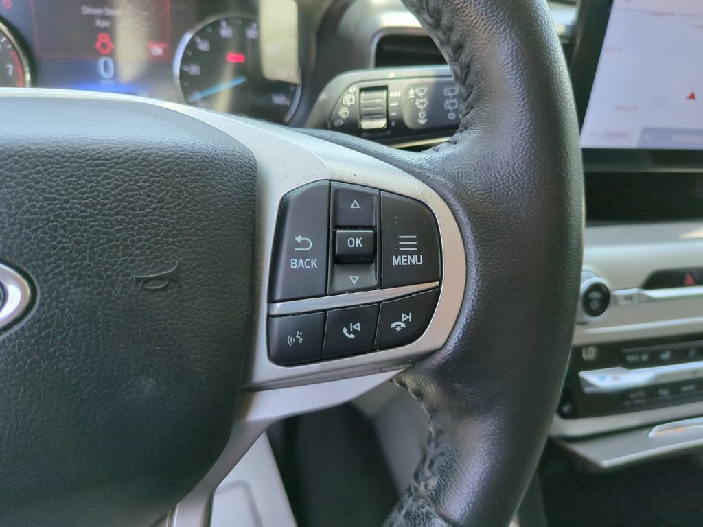 Certified 2021 Ford Explorer XLT w/ Equipment Group 202A RWD image 34