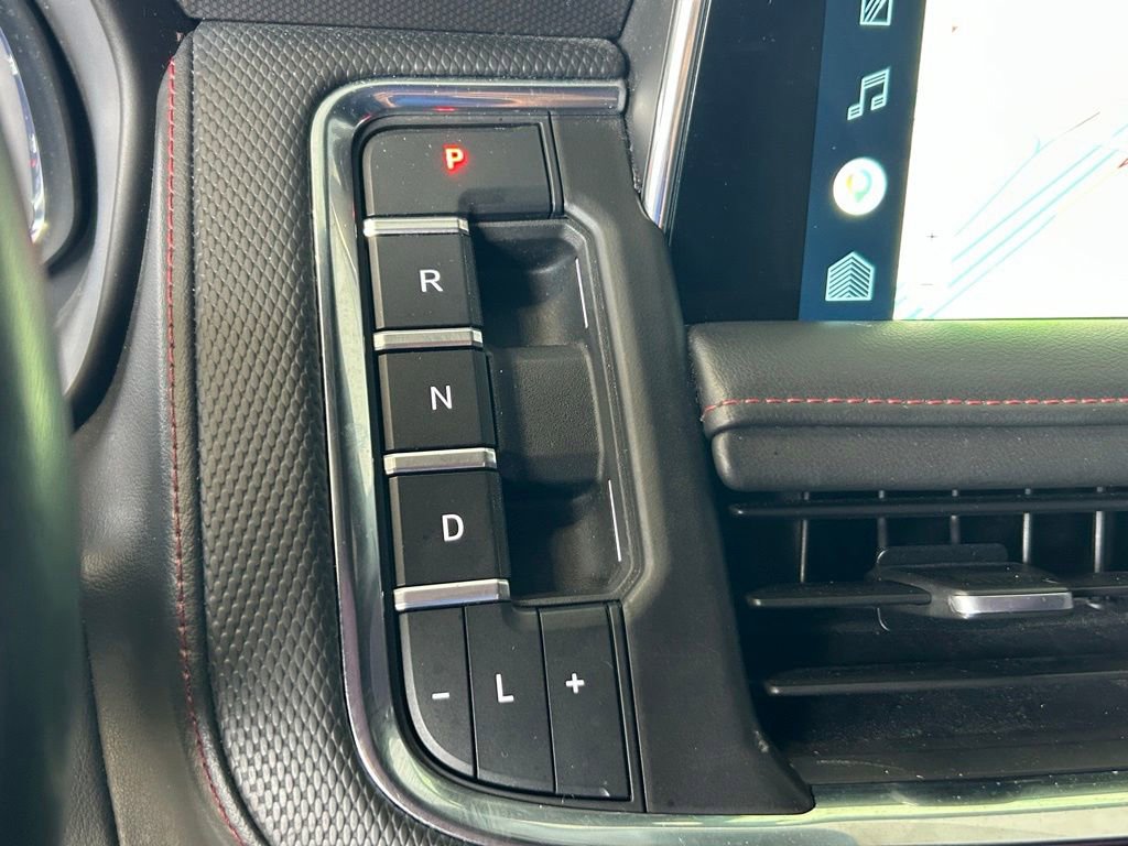 Used 2022 Chevrolet Tahoe RST w/ Sport Performance Package RWD image 15