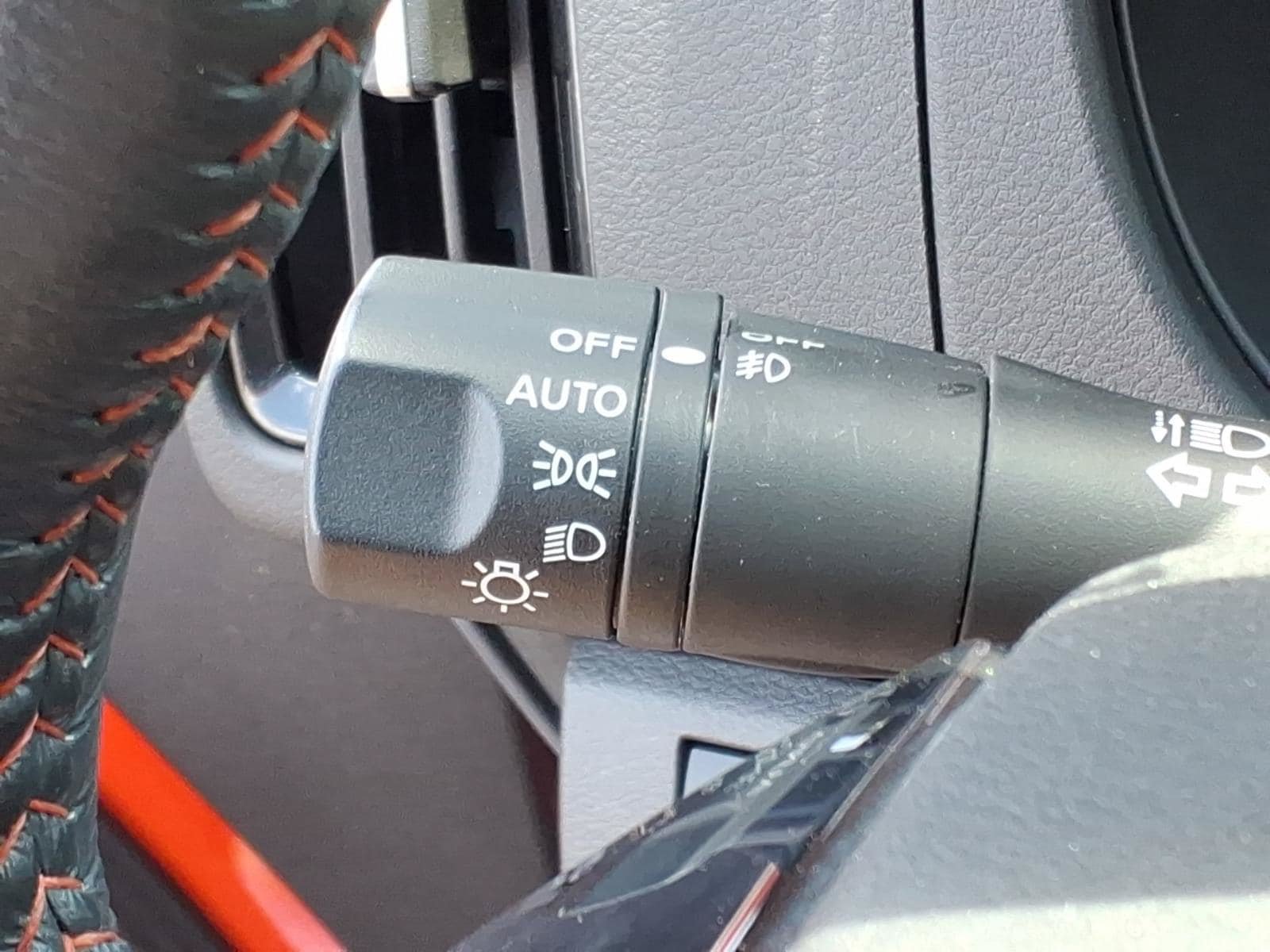 Used 2025 Nissan Frontier PRO-4X w/ Pro Convenience Package AWD/4WD image 26