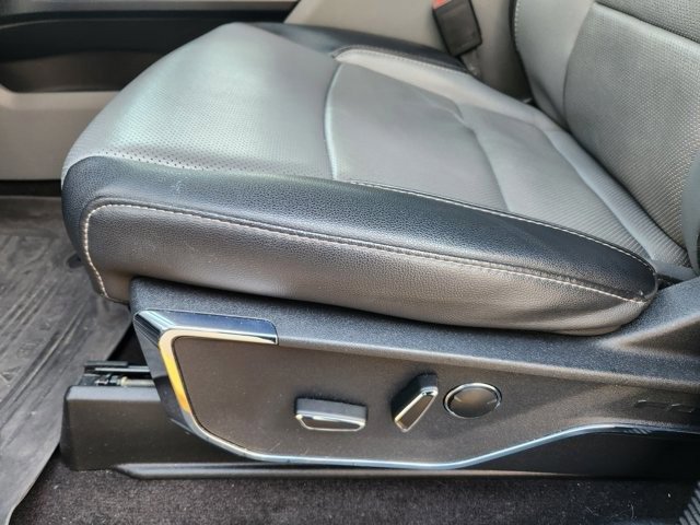 Certified 2022 Ford F150 Lariat w/ Equipment Group 502A High image 23