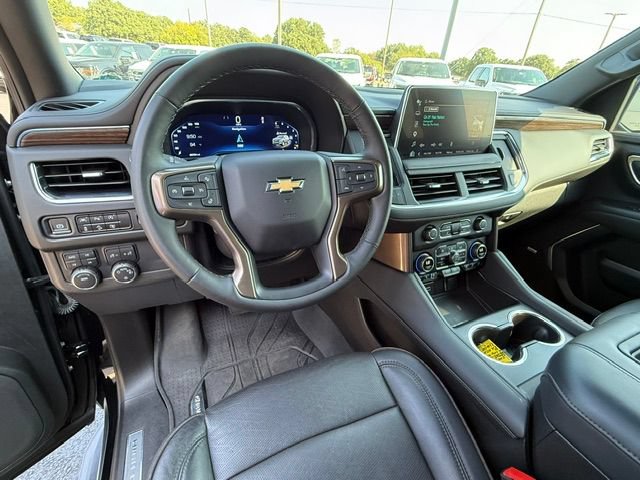 Used 2023 Chevrolet Tahoe High Country AWD/4WD image 13