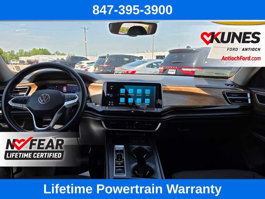 Used 2024 Volkswagen Atlas SE AWD/4WD image 26