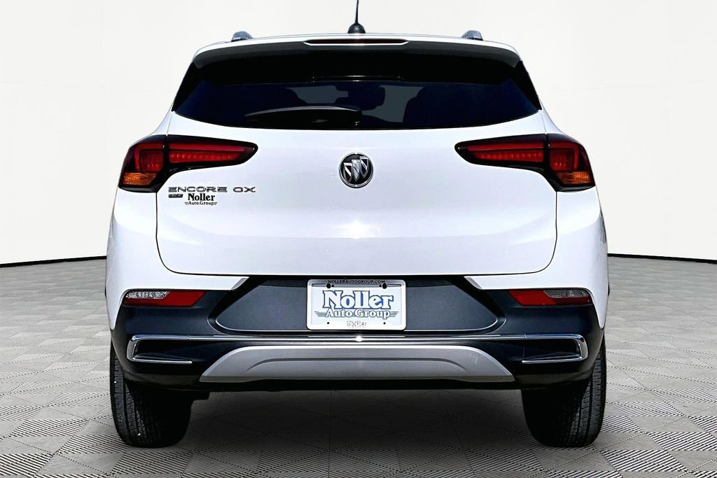 Used 2021 Buick Encore GX Essence w/ Experience Buick Package AWD/4WD image 4