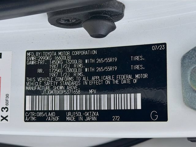 Used 2023 Lexus GX 460 Luxury w/ Sport Design Package AWD/4WD image 38