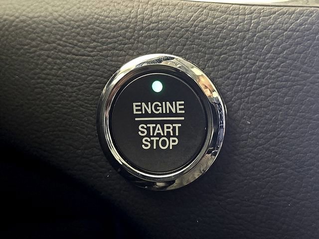 Certified 2021 Ford Edge Titanium image 25