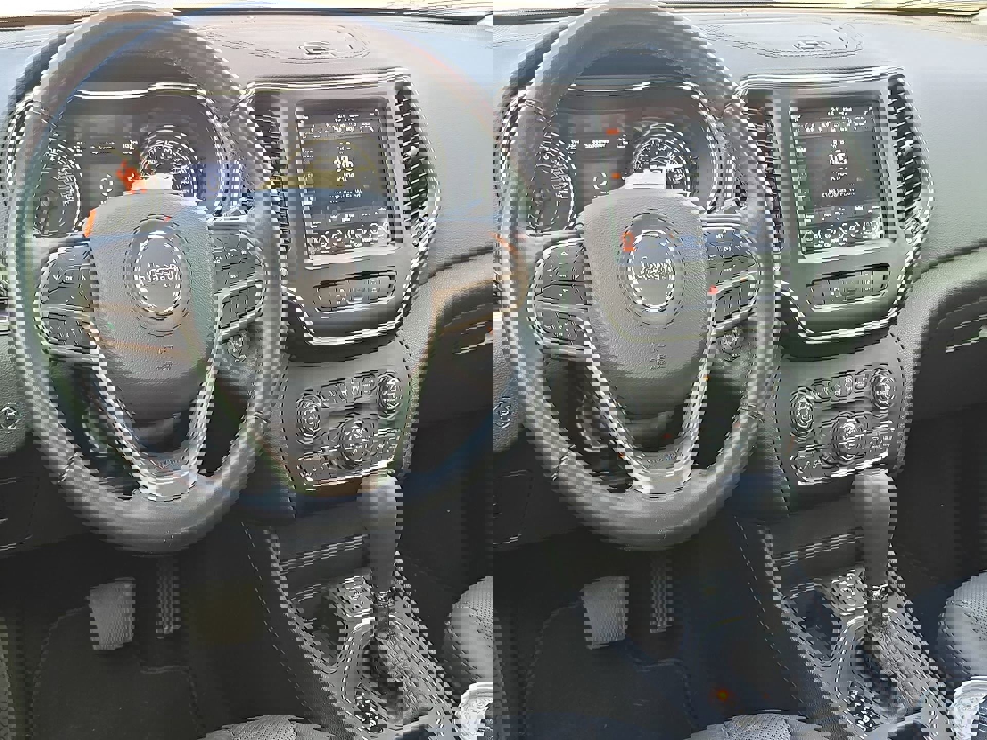 Used 2021 Jeep Cherokee Latitude Lux w/ Comfort/Convenience Group image 15