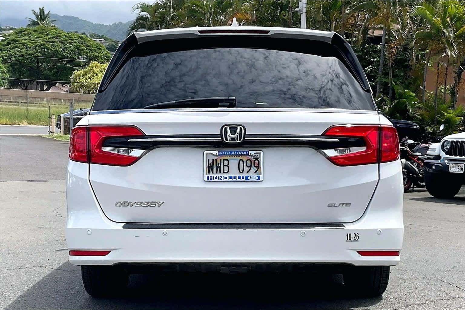Used 2023 Honda Odyssey Elite image 5