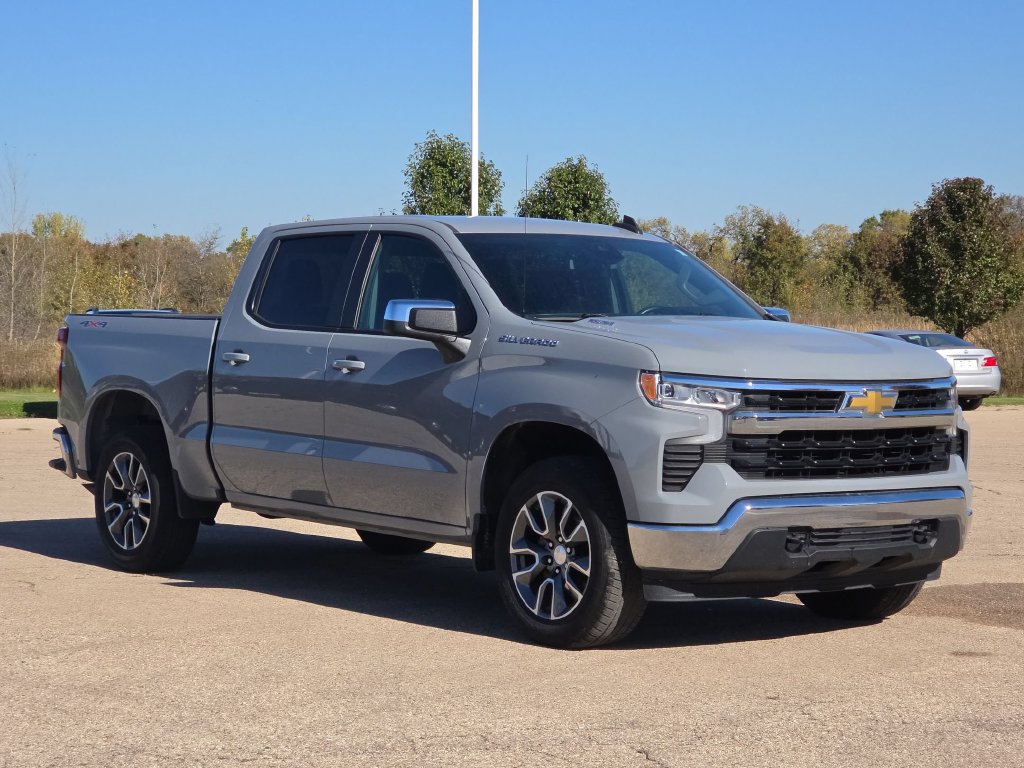 Used 2024 Chevrolet Silverado 1500 LT AWD/4WD image 1
