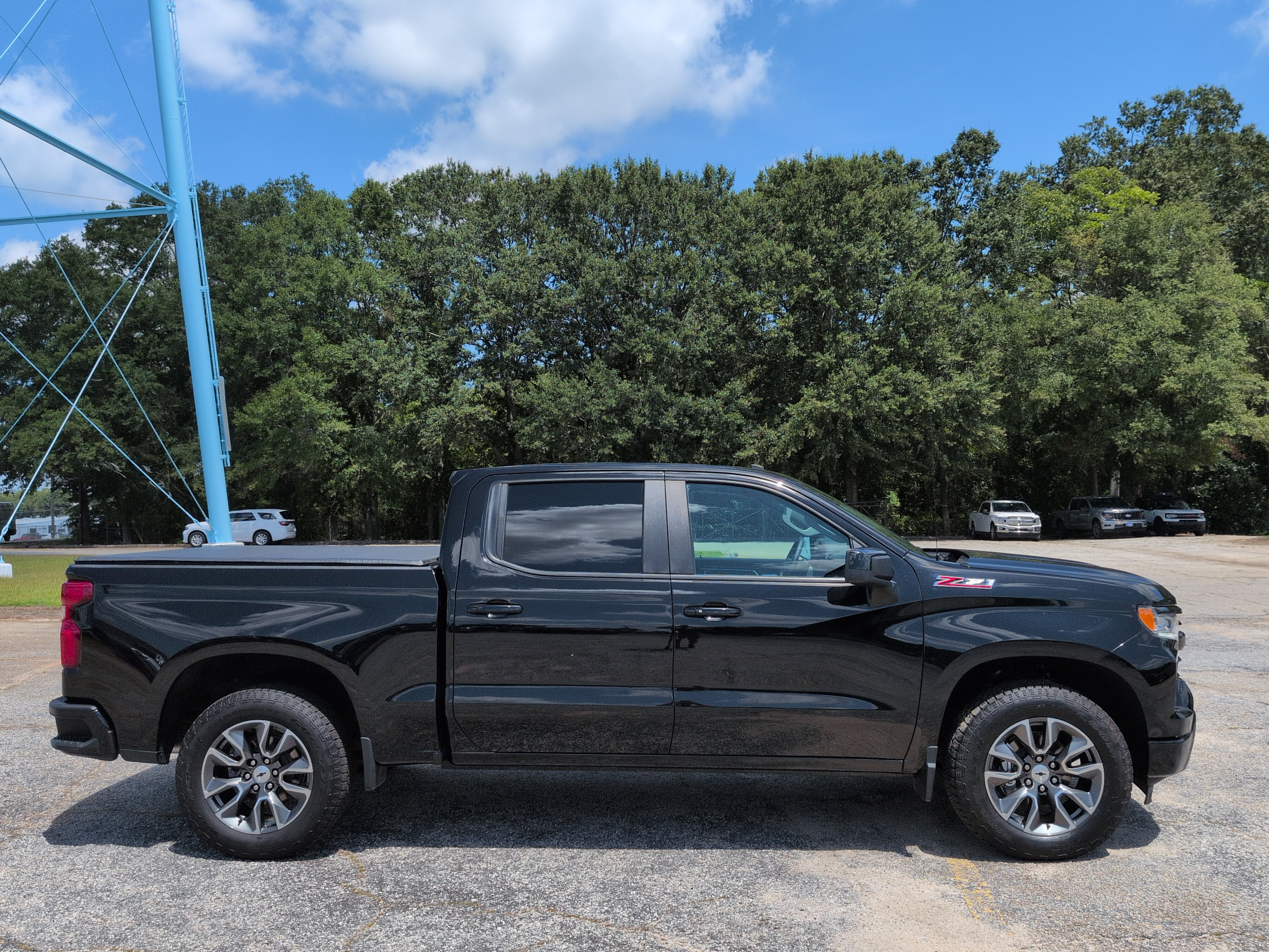 Used 2023 Chevrolet Silverado 1500 RST AWD/4WD video 2