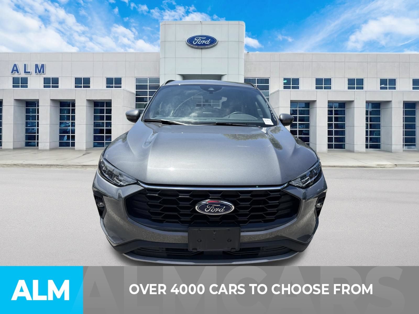Certified 2025 Ford Escape ST-Line Select AWD/4WD image 2