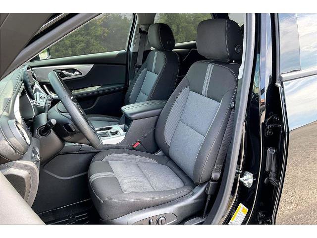 Used 2024 Chevrolet Blazer LT w/ Convenience Package FWD image 19