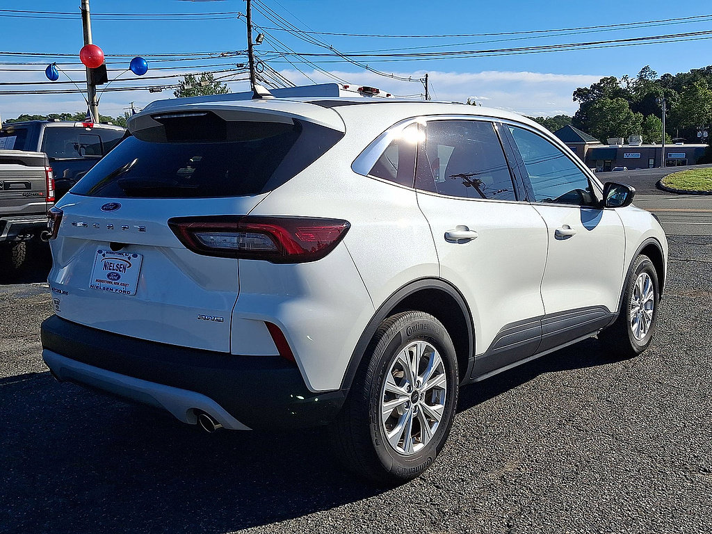 Certified 2023 Ford Escape Active AWD/4WD image 31