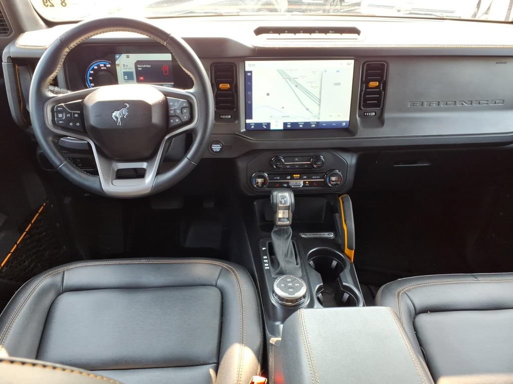 Certified 2024 Ford Bronco Badlands AWD/4WD image 6