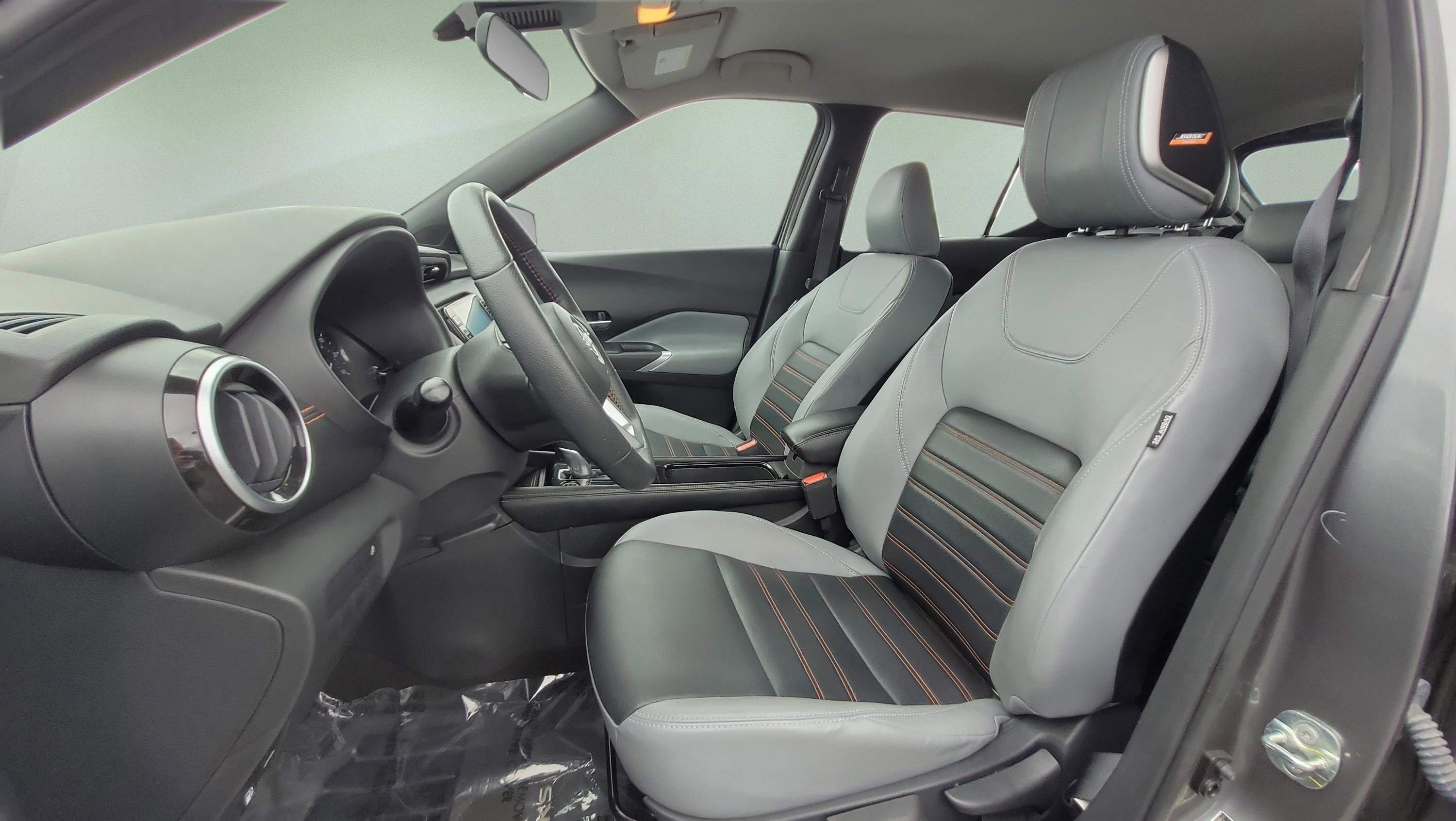 Used 2022 Nissan Kicks SR w/ Premium Package image 27