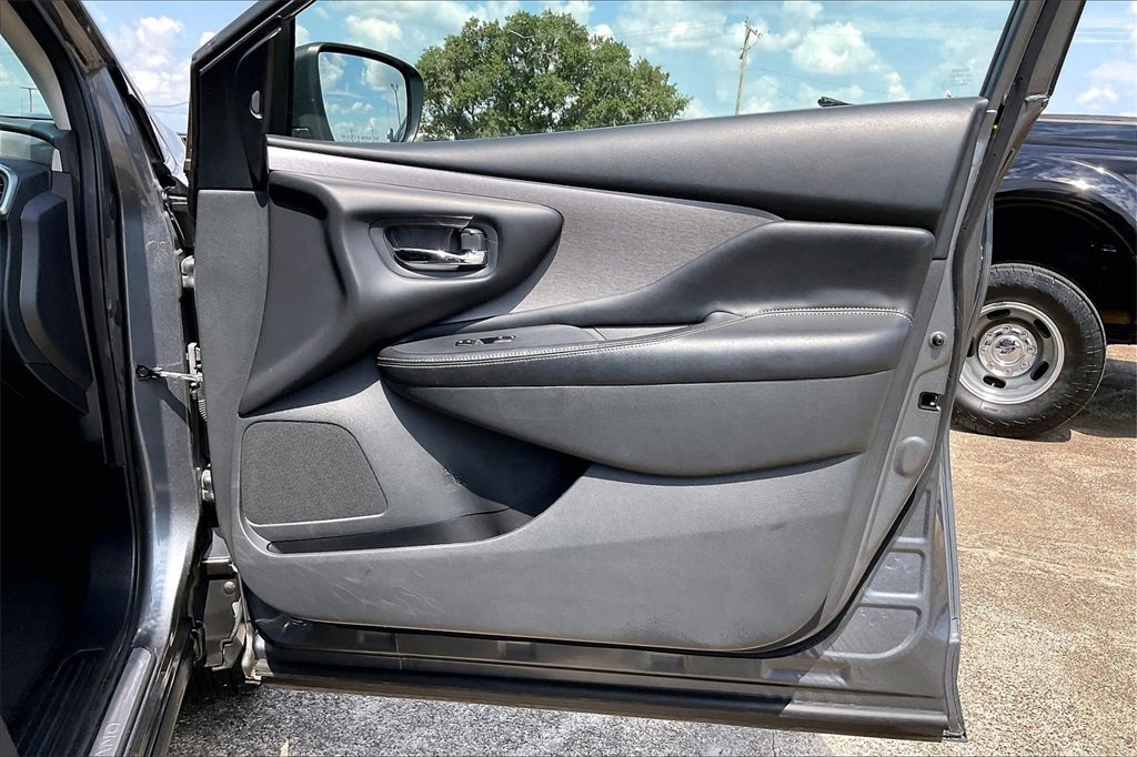 Used 2023 Nissan Murano S image 28