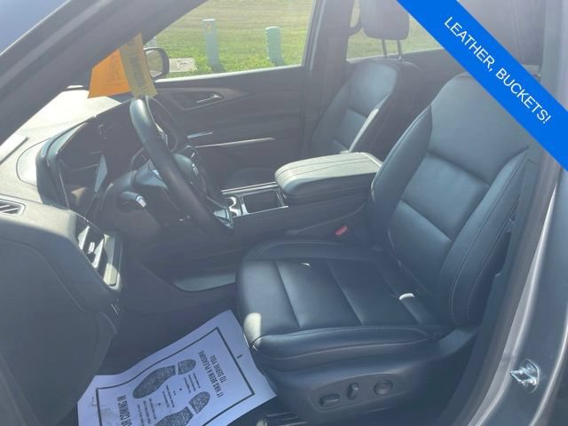 Used 2025 Chevrolet Traverse LT AWD/4WD image 17