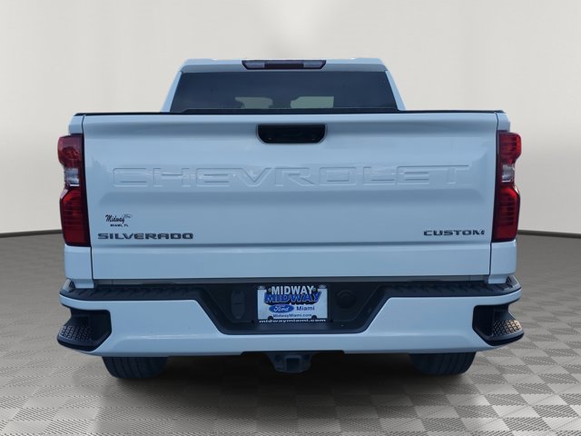 Used 2023 Chevrolet Silverado 1500 Custom image 5
