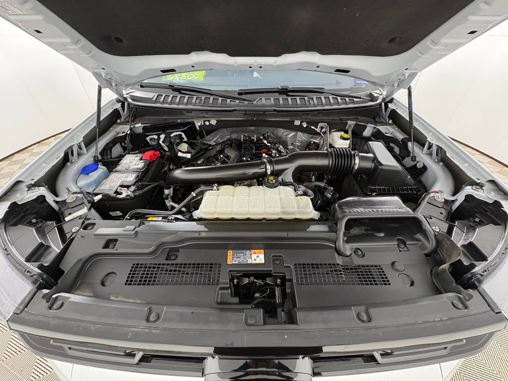 Certified 2025 Ford Expedition Platinum image 34