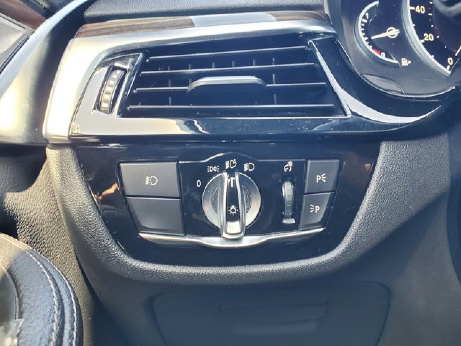 Used 2018 BMW 540i 540i Sedan image 17