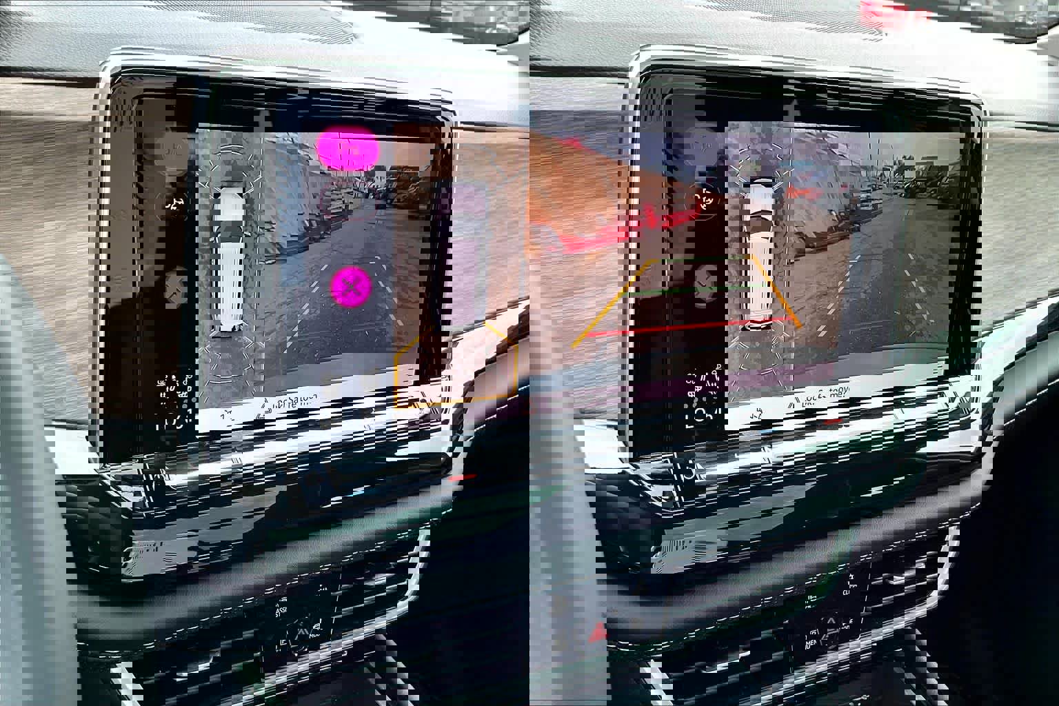 Used 2025 Volkswagen Atlas SEL Premium R-Line image 31