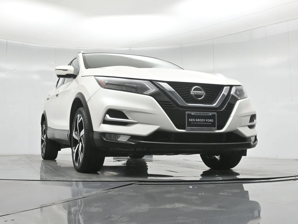 Used 2020 Nissan Rogue Sport SL w/ Premium Package FWD image 48
