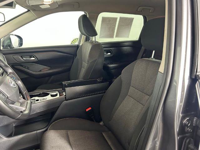 Used 2025 Nissan Rogue SV AWD/4WD image 10