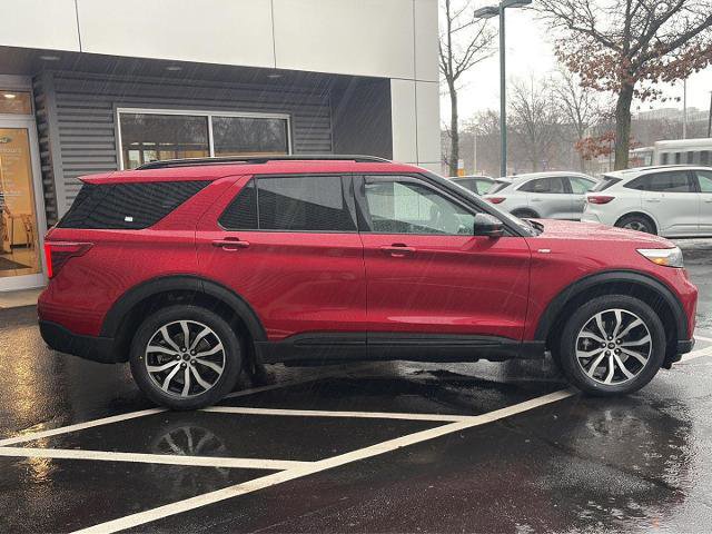 Certified 2022 Ford Explorer ST-Line image 6
