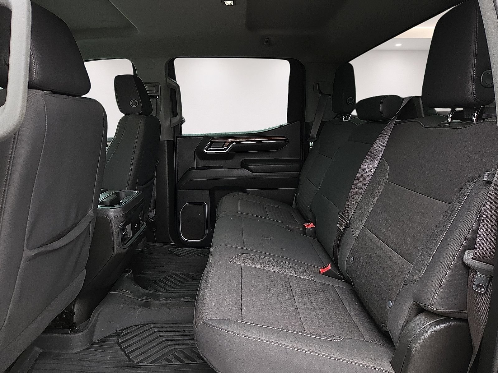 Used 2024 Chevrolet Silverado 1500 LT AWD/4WD image 10