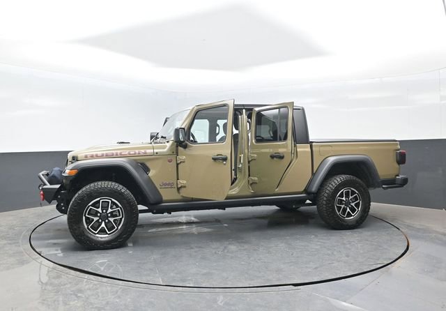 Used 2025 Jeep Gladiator Rubicon w/ Convenience Group AWD/4WD image 29