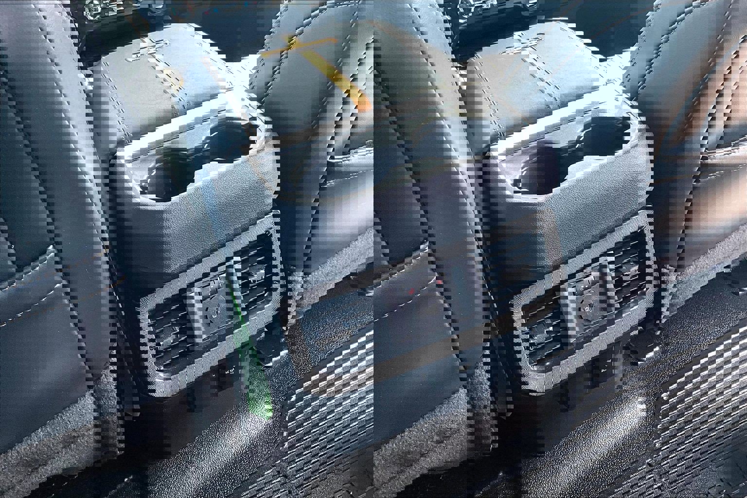 Certified 2023 Ford F250 Platinum w/ FX4 Off-Road Package image 34