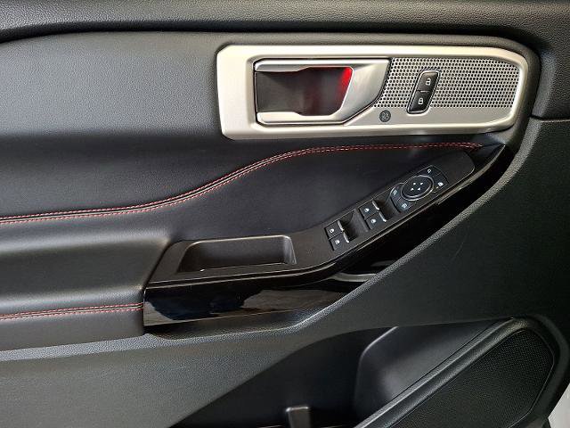 Certified 2023 Ford Explorer ST-Line w/ Class IV Trailer Tow Package image 11