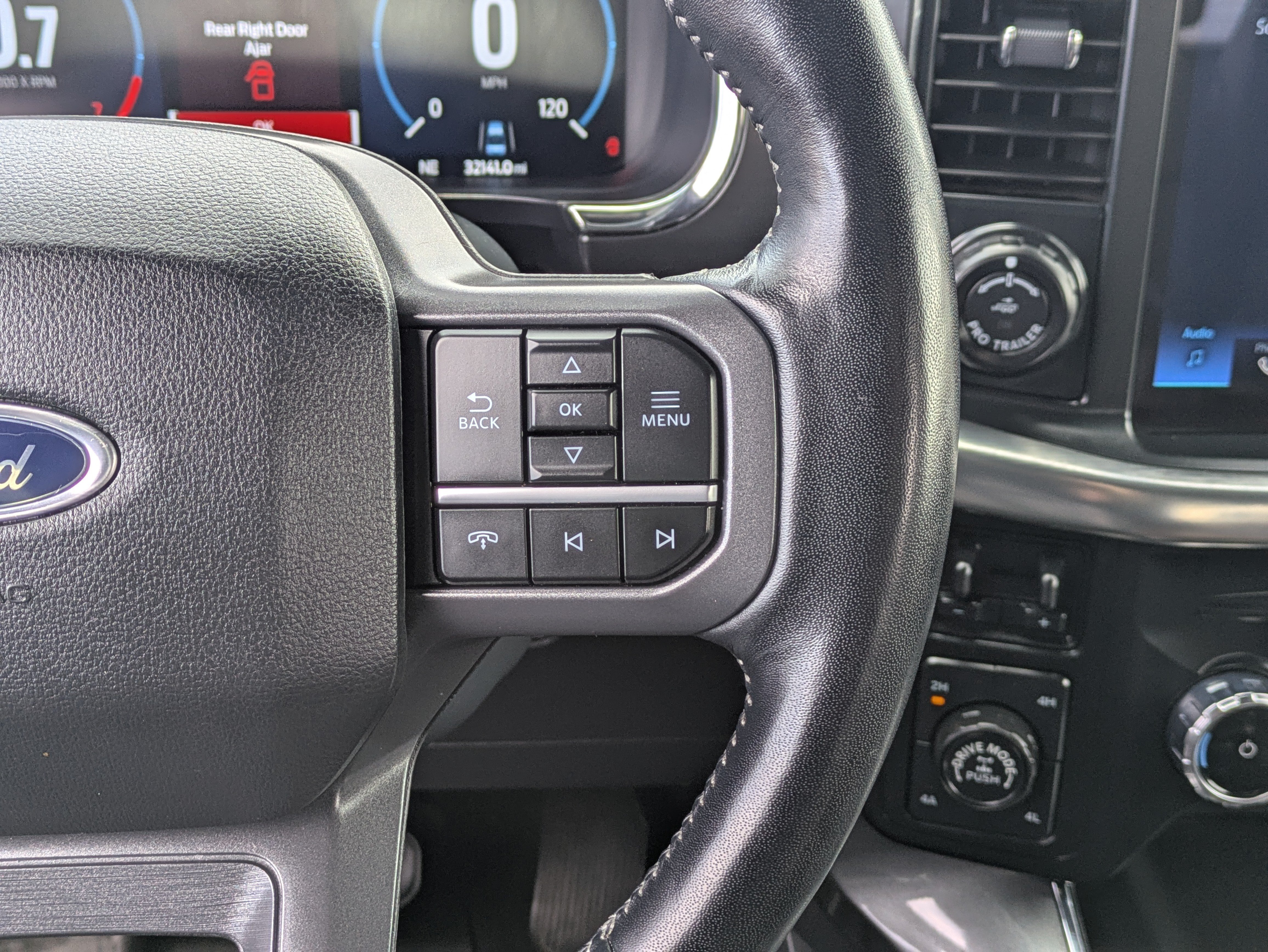 Certified 2023 Ford F150 Lariat AWD/4WD image 24