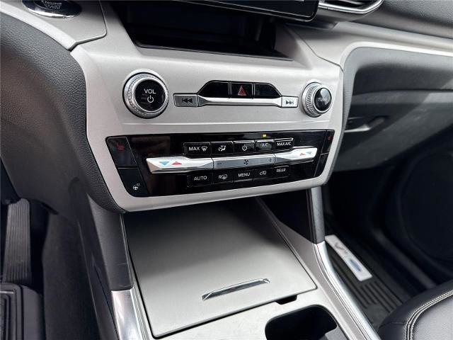 Certified 2023 Ford Explorer XLT w/ Equipment Group 202A image 14