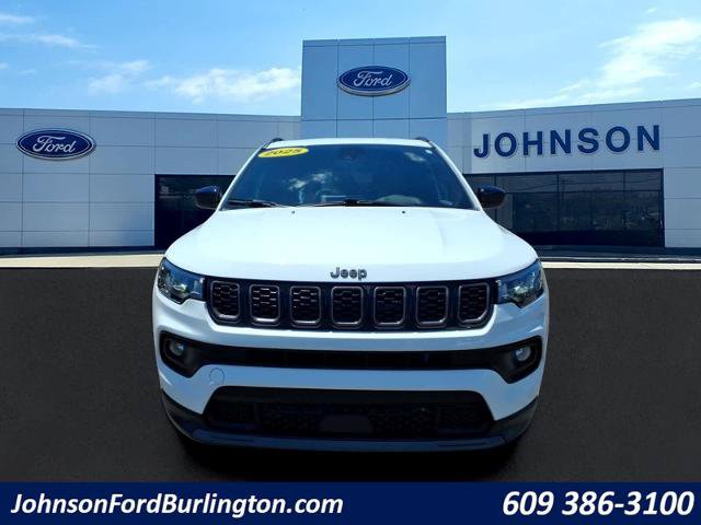 Used 2025 Jeep Compass Latitude w/ Altitude Special Edition AWD/4WD image 8
