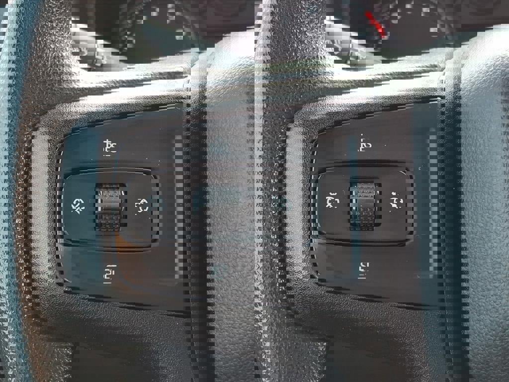 Used 2019 Chevrolet Silverado 1500 Custom w/ Custom Value Package image 21