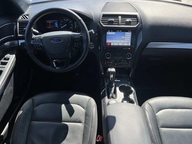 Certified 2018 Ford Explorer XLT w/ Equipment Group 202A image 14