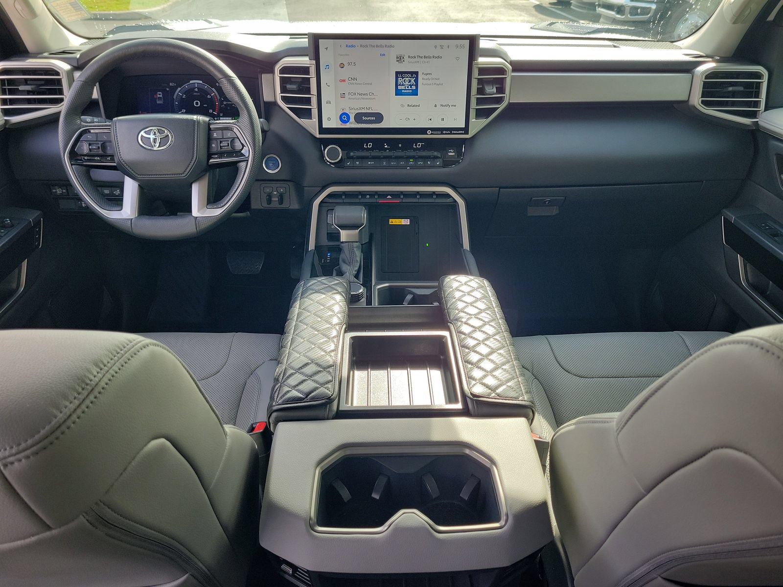 Used 2024 Toyota Tundra Limited w/ Power Package RWD image 11